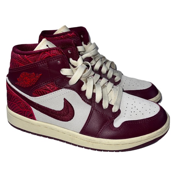 Air Jordan 1 Mid Burgundy Maroon Cream/Ivory Youth 6Y DZ2820-601 - Picture 4 of 11